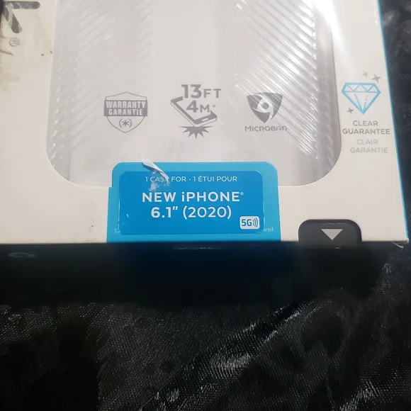 Speck Presidio Perfect-Clear w/Grips iPhone 6.1" (2020) NIB - Picture 3 of 7